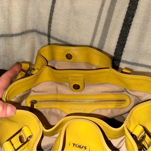 TOD’S Calfskin & Patent Leather Bucket Tote - Picture 12 of 12